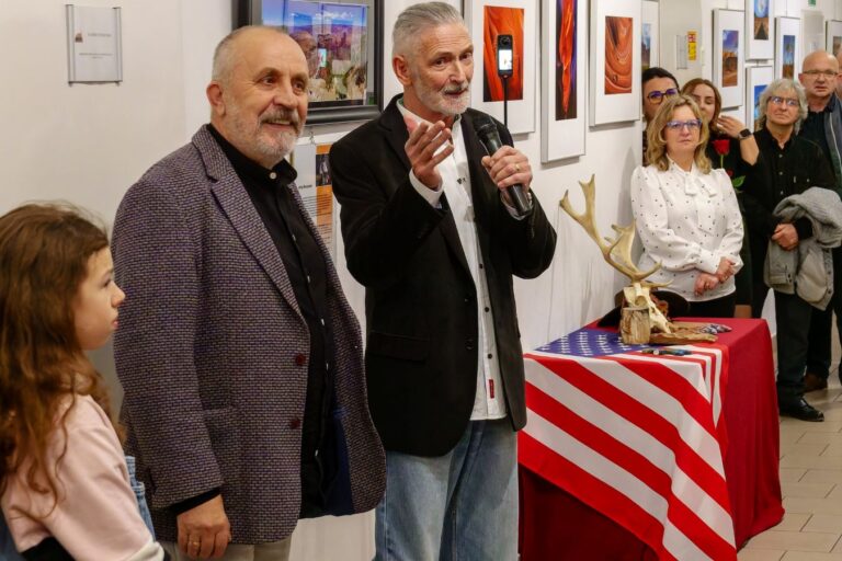 Wernisaż wystawy Jerzego Bergandera „Między kroplą a pragnieniem”: Zakliczyn