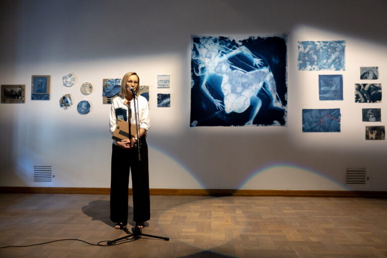 Wernisaż powarsztatowej wystawy fotograficznej „Alchemia obrazu” w TCK